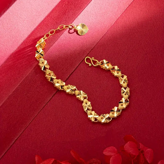 bracelet Shimmering Lucky Clover Heart Bracelet -  Luxury Charm